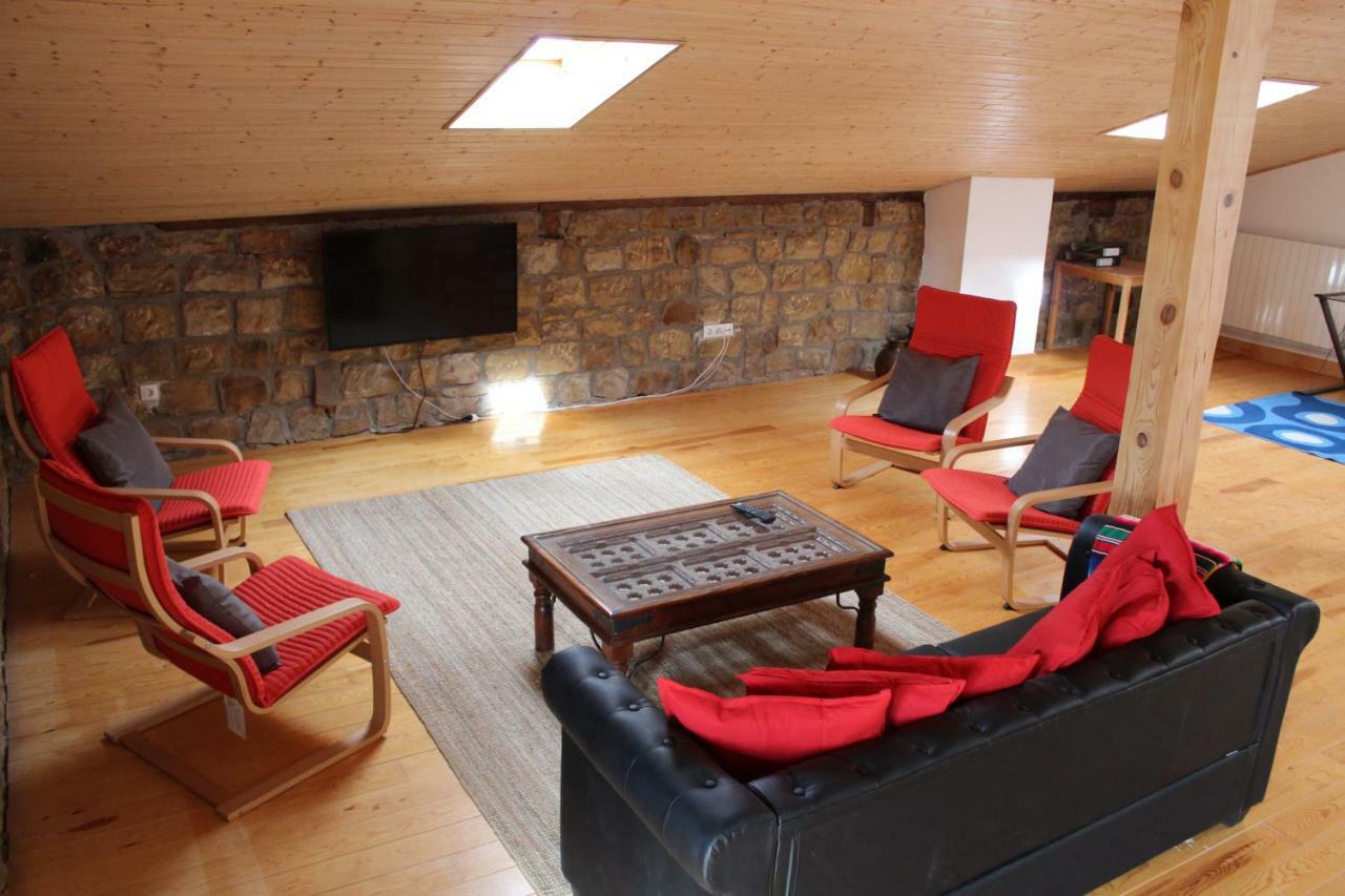 La Casa De La Petra Guest House Quintanar de la Sierra Ngoại thất bức ảnh